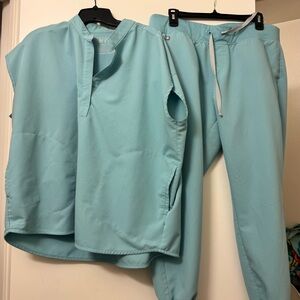 FIGS Sea Glass Scrub Set – Rafaela Oversized Top L + Zamora Joggers XL